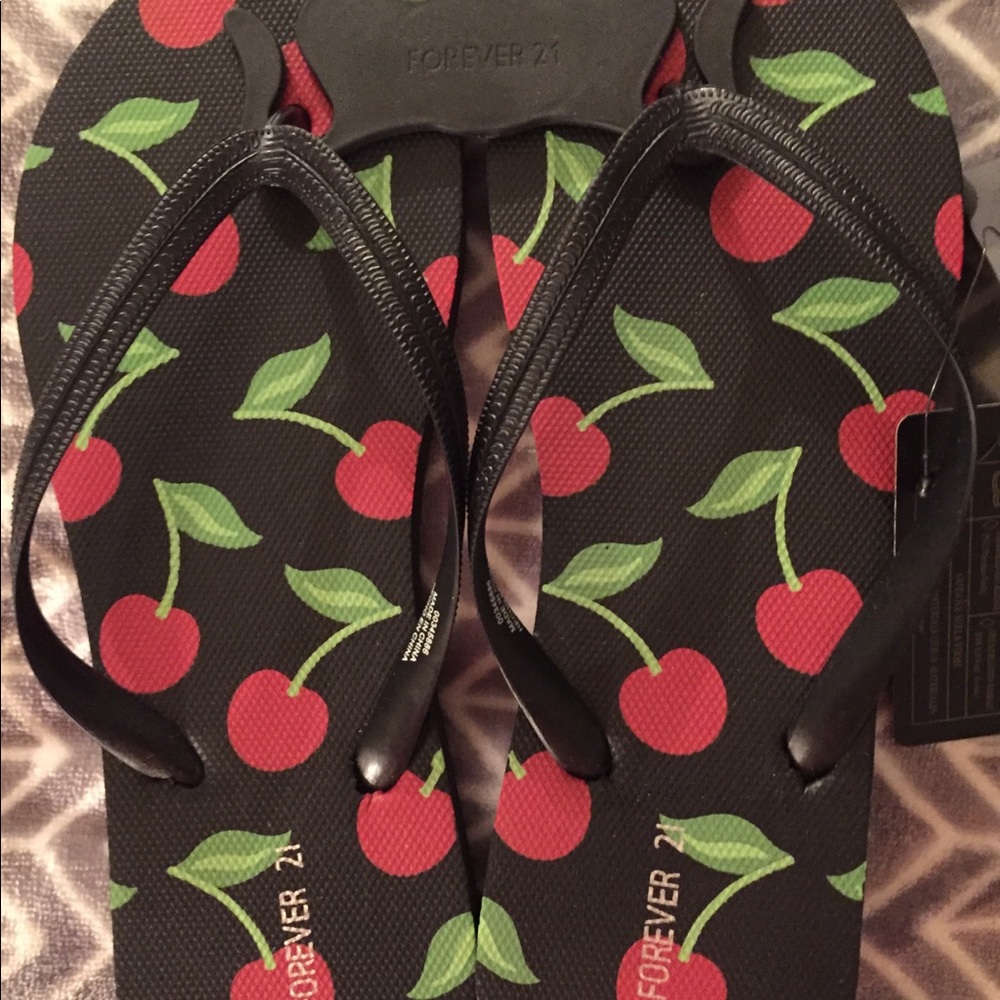 Forever 21 cherry 🍒 flip flops